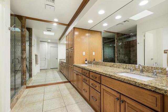 6 Stanford Drive, Rancho Mirage CA: https://media.crmls.org/mediaz/092938e3-86d6-4851-ae55-0dd862588d79.jpg