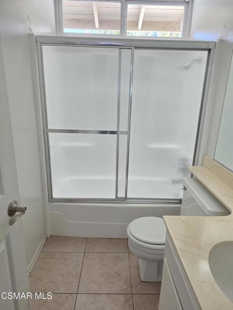 3030 Morningside Drive, Thousand Oaks CA: https://media.crmls.org/mediaz/0929c88e-b600-4833-b5b5-9272cb43443c.jpg
