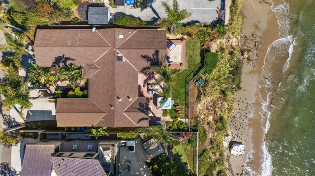 4790 Opal Cliff Drive, Santa Cruz CA: https://media.crmls.org/mediaz/0929d018-0ceb-4dde-9b57-e38311f01541.jpg