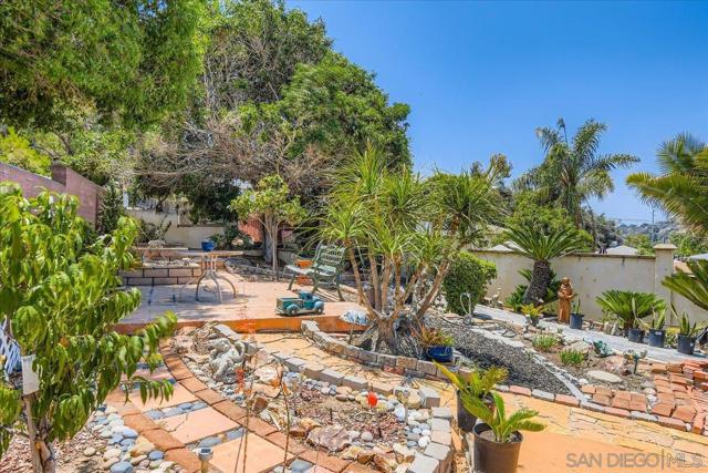 3145 Chollas Road, San Diego CA: https://media.crmls.org/mediaz/0929e007-18ab-4231-9160-632faff2eefd.jpg