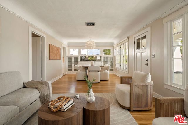 5623 Beck Avenue photo 8