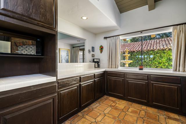 49470 Avila Drive, La Quinta CA: https://media.crmls.org/mediaz/092a7f1d-6057-4705-a6e2-9ccbb22a5b90.jpg