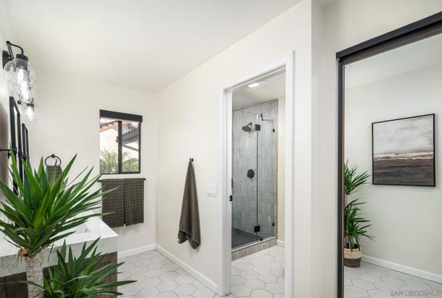 Image 14 of 29 For 2524 Luciernaga St