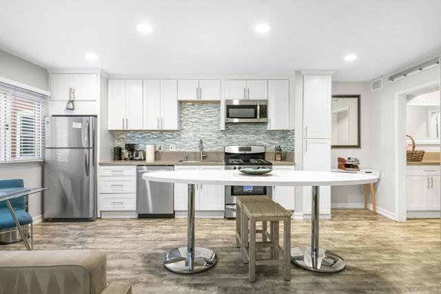 Image 44 of 48 For 2055 Albatross St