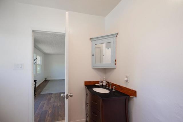 1650 Stage Road, Pescadero CA: https://media.crmls.org/mediaz/092bad65-97c4-48a6-bbc5-ff3c74e1bcf1.jpg