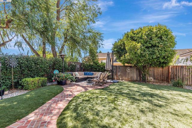 2460 Magnolia Way, Morgan Hill CA: https://media.crmls.org/mediaz/092cbf9e-46d6-4352-b5c2-3ee0ae47f961.jpg