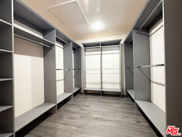 15020 Encanto Drive, Sherman Oaks CA: https://media.crmls.org/mediaz/092d275d-5fcc-40ad-b363-9c74a5e76bbd.jpg