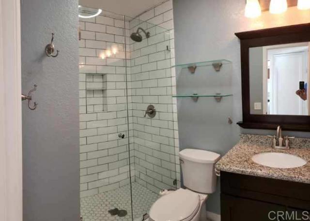 Detail Gallery Image 8 of 13 For 2957 Columbia St. 2x,  San Diego,  CA 92103 - 2 Beds | 2 Baths