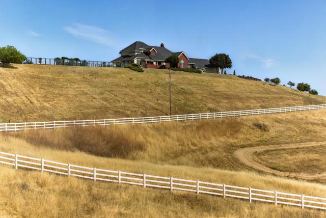 2525 Bridle Path Drive, Gilroy CA: https://media.crmls.org/mediaz/092ea334-b693-4409-9f1d-e98fe2628924.jpg