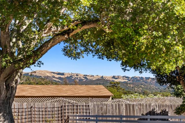 713 Salinas Monterey Highway, Salinas CA: https://media.crmls.org/mediaz/092f0fb6-a67f-4446-b76b-ea84eb91703a.jpg