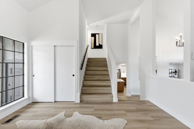 370 Burning Tree Court, Half Moon Bay CA: https://media.crmls.org/mediaz/092f7885-f396-4ad6-9dde-658839f17481.jpg