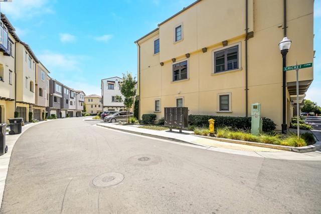 184 Stevenson Blvd, Fremont CA: https://media.crmls.org/mediaz/092fd489-8869-4f59-8e21-9e4e83808136.jpg