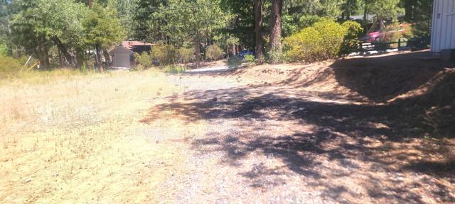774 St Moritz Drive, Big Bear CA: https://media.crmls.org/mediaz/09306b0d-f1d0-44a9-96a7-c53e288e543a.jpg