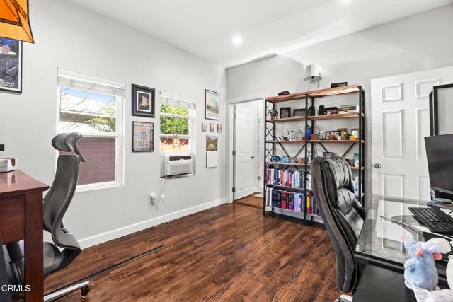 505 Palisade Street, Pasadena CA: https://media.crmls.org/mediaz/093178d1-b515-4587-a2e5-1ed378ec00cb.jpg