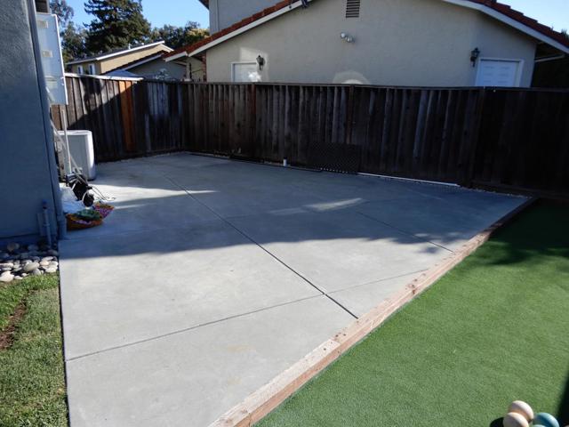 4604 Royal Forest Court, San Jose CA: https://media.crmls.org/mediaz/09321ed0-3b04-4c3a-a247-4d9fa9ab901e.jpg
