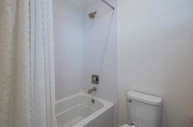 477 Marina Heights Drive, Marina CA: https://media.crmls.org/mediaz/0932709f-cfb2-43c8-aa84-7339e50305f2.jpg