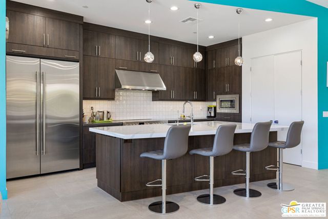 4321 Lumina Way, Palm Springs CA: https://media.crmls.org/mediaz/0933882f-b6f9-4d36-9f34-94c417f37cbd.jpg