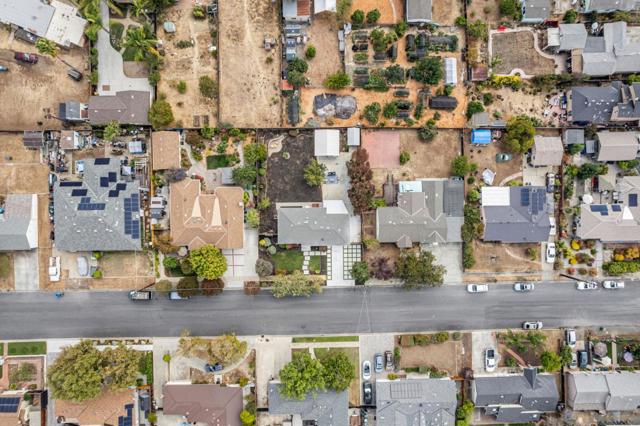 3972 Pepper Tree Lane, San Jose CA: https://media.crmls.org/mediaz/0933c511-f7aa-491d-91c0-ddb9b1fc6742.jpg