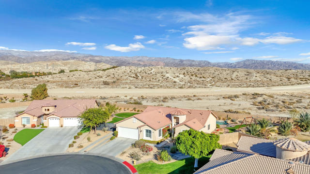 83480 Firecliff Court Court, Indio CA: https://media.crmls.org/mediaz/0933e085-0672-412e-922e-6699a2a9daa8.jpg