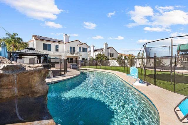 Detail Gallery Image 43 of 53 For 4912 Colusa Dr, Oceanside,  CA 92056 - 4 Beds | 3 Baths