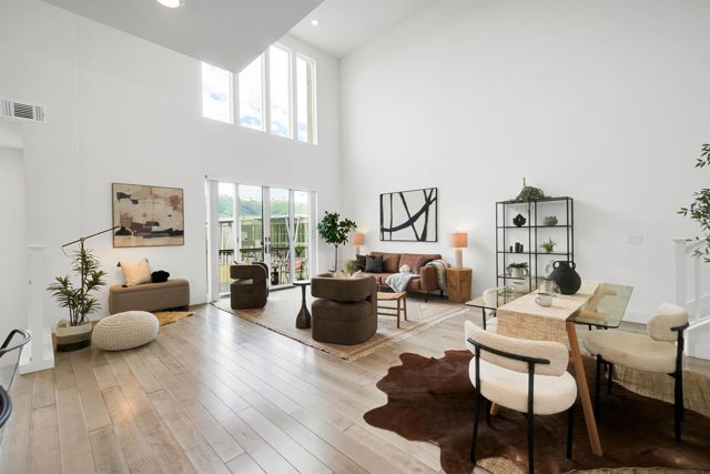 45039 Insight St, Fremont CA: https://media.crmls.org/mediaz/09355e85-5ac7-4704-89ff-e3ada1270aff.jpg