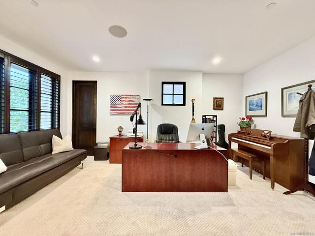 14911 Encendido, San Diego CA: https://media.crmls.org/mediaz/0935b833-8f05-4b1a-b103-3de341d079f1.jpg