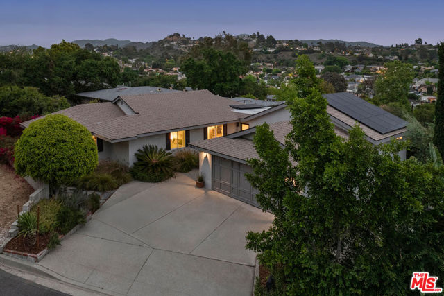 3921 Wawona Street, Los Angeles CA: https://media.crmls.org/mediaz/09360d1b-0def-4440-a6d1-789c55b7694c.jpg