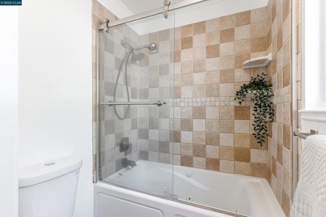 1400 Granada St, Vallejo CA: https://media.crmls.org/mediaz/0936a526-cbd6-41fc-947b-01c8fdfaa340.jpg
