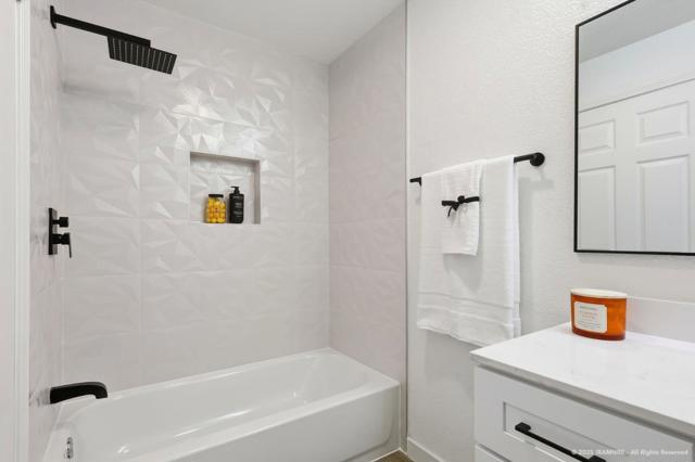 1400 El Camino Real, South San Francisco CA: https://media.crmls.org/mediaz/0936f3c1-6a6f-4892-afe9-86606531beff.jpg