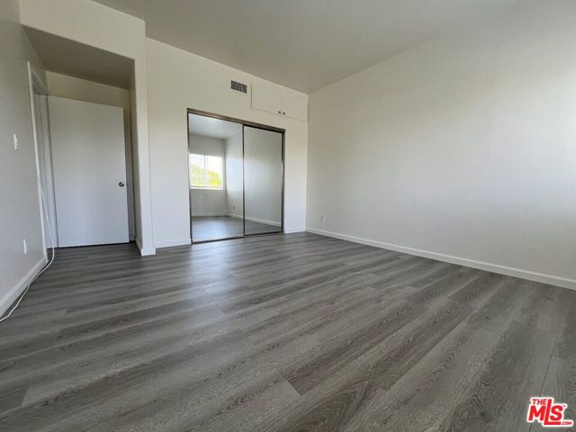 1837 18th Street, Santa Monica CA: https://media.crmls.org/mediaz/09373235-119e-4cbb-ab37-d222f01652f7.jpg