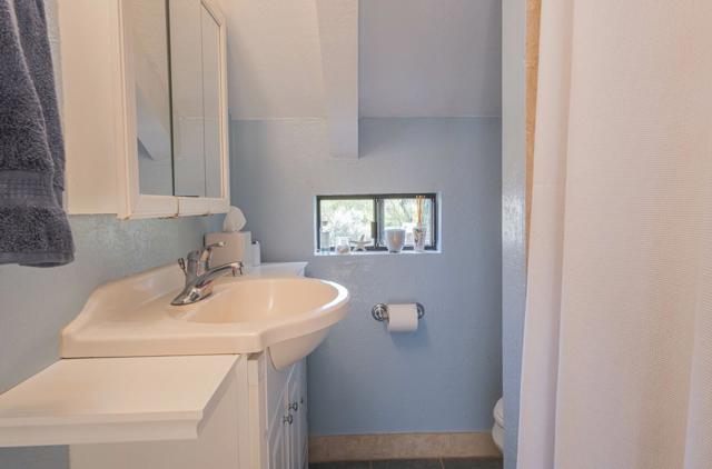 75 Paso Hondo, Carmel Valley CA: https://media.crmls.org/mediaz/0937782e-cbf2-4427-9a72-d3c3bdc05aef.jpg