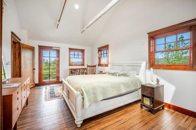 30625 Stonewall Canyon Road, Soledad CA: https://media.crmls.org/mediaz/09395f8f-14ed-4bc4-a1d9-af24c05424af.jpg