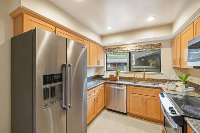 14355 Saratoga Avenue, Saratoga CA: https://media.crmls.org/mediaz/093a5de2-0dc5-4f70-914a-c1bf79c43b47.jpg