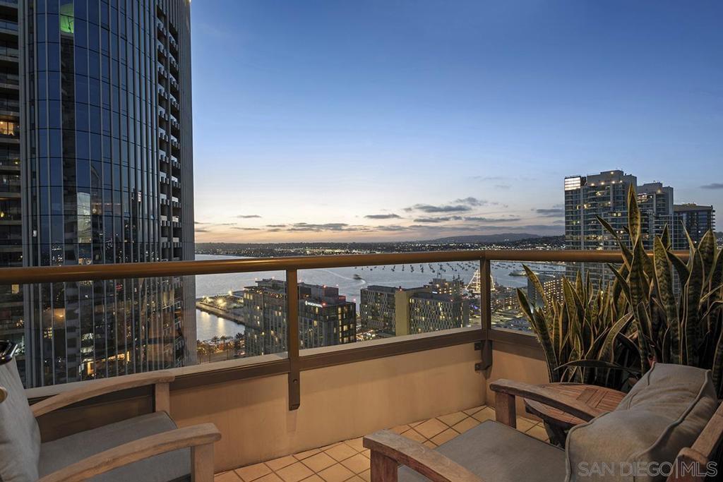 700 E Street - photo 5