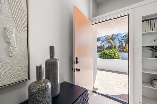 252 E Ocotillo Ave., Palm Springs CA: https://media.crmls.org/mediaz/093ae106-80c5-4a44-aa14-8c61e8209dac.jpg