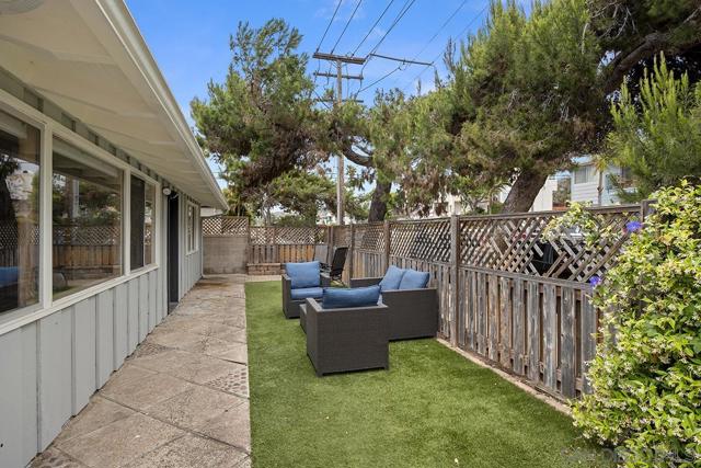 4316 Haines St, San Diego CA: https://media.crmls.org/mediaz/093c1916-5c0c-4828-adc6-3c8696eeebba.jpg
