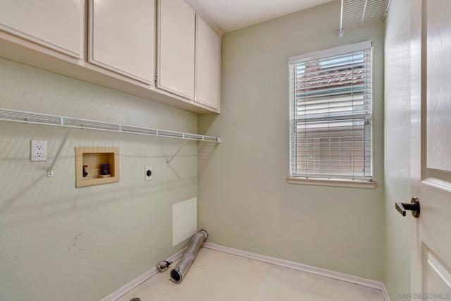 11515 Corte Playa Las Brisas, San Diego CA: https://media.crmls.org/mediaz/093c51ed-83cf-4a73-a6d0-717c91f3029d.jpg