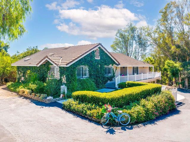 Detail Gallery Image 4 of 72 For 366 Vista Del Indio, Fallbrook,  CA 92028 - 3 Beds | 2 Baths