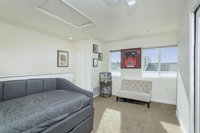 Detail Gallery Image 20 of 43 For 958 Foxwood Ln, Vista,  CA 92081 - 1 Beds | 2 Baths