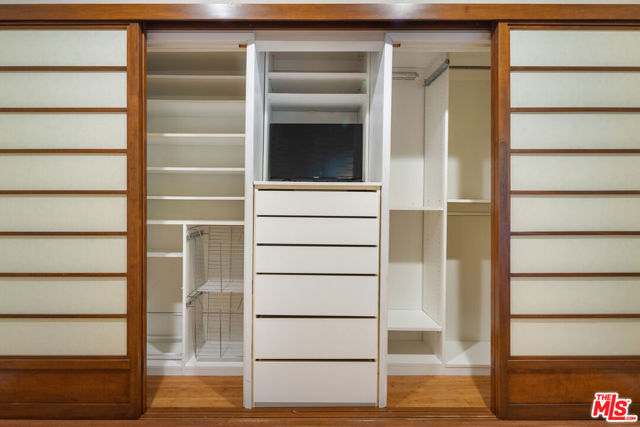 1133 N Clark Street, West Hollywood CA: https://media.crmls.org/mediaz/093e3b52-bd32-4ae7-89e3-98ad683e79c8.jpg