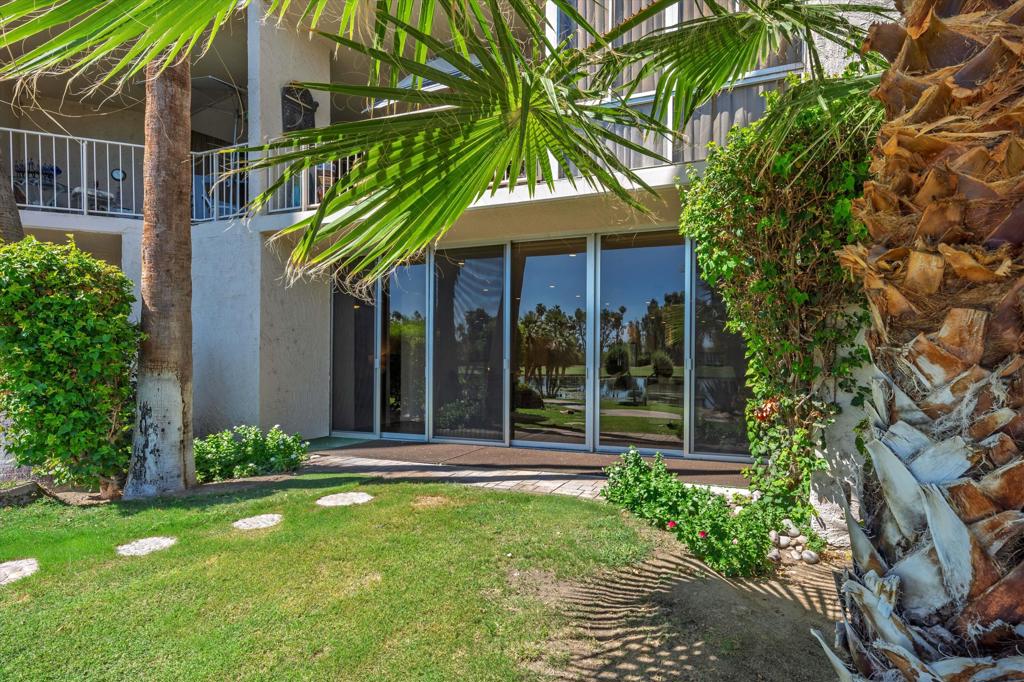 900 Island Drive #109