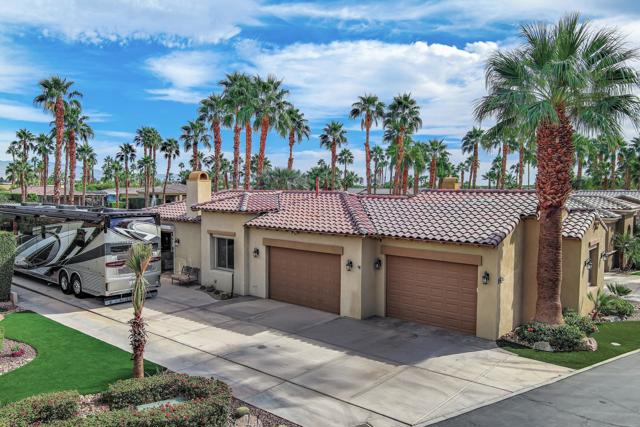 48170 Hjorth Street, Indio CA: https://media.crmls.org/mediaz/093ed1a9-5aaf-4dc5-aceb-a872e99d527d.jpg