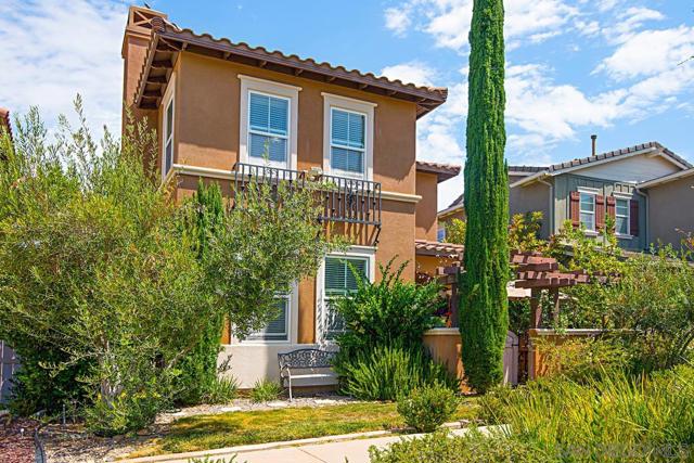 15701 Concord Ridge Ter, San Diego CA: https://media.crmls.org/mediaz/093f0c0d-4777-4447-9404-9af71b230b10.jpg