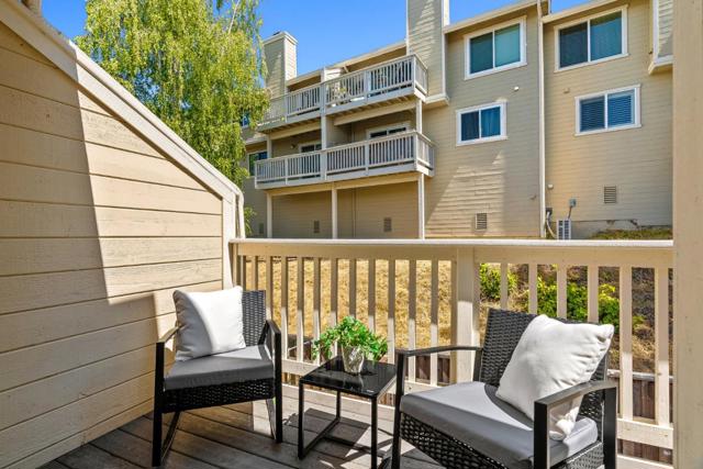 29 Arabian Way, Scotts Valley CA: https://media.crmls.org/mediaz/09409f59-77fe-4d9c-a04a-5e4fa9ac9824.jpg
