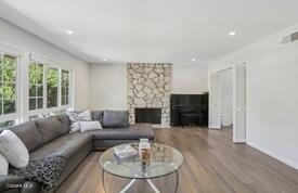18520 Asuncion Street, Porter Ranch CA: https://media.crmls.org/mediaz/09416866-47db-4159-9f93-c25877750bb4.jpg