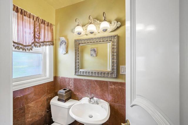 1181 Virginia Avenue, Campbell CA: https://media.crmls.org/mediaz/09417a33-f81d-4039-bb34-83738aab85cc.jpg