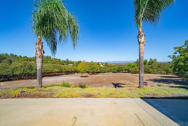 Detail Gallery Image 7 of 38 For 16996 Archie Moore Ring, Ramona,  CA 92065 - 4 Beds | 2/1 Baths