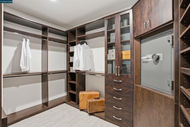 Image 34 of 59 For 108 Brumby St