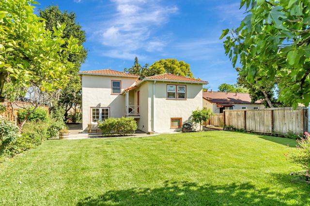 991 E Taylor Street, San Jose CA: https://media.crmls.org/mediaz/09432cd5-a1b6-4a13-b5b6-ab40b1c8dc77.jpg