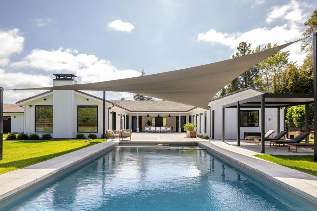 16827 Via De La Valle, Rancho Santa Fe CA: https://media.crmls.org/mediaz/09436608-2f78-4b80-8ccd-a9ff99161ae2.jpg